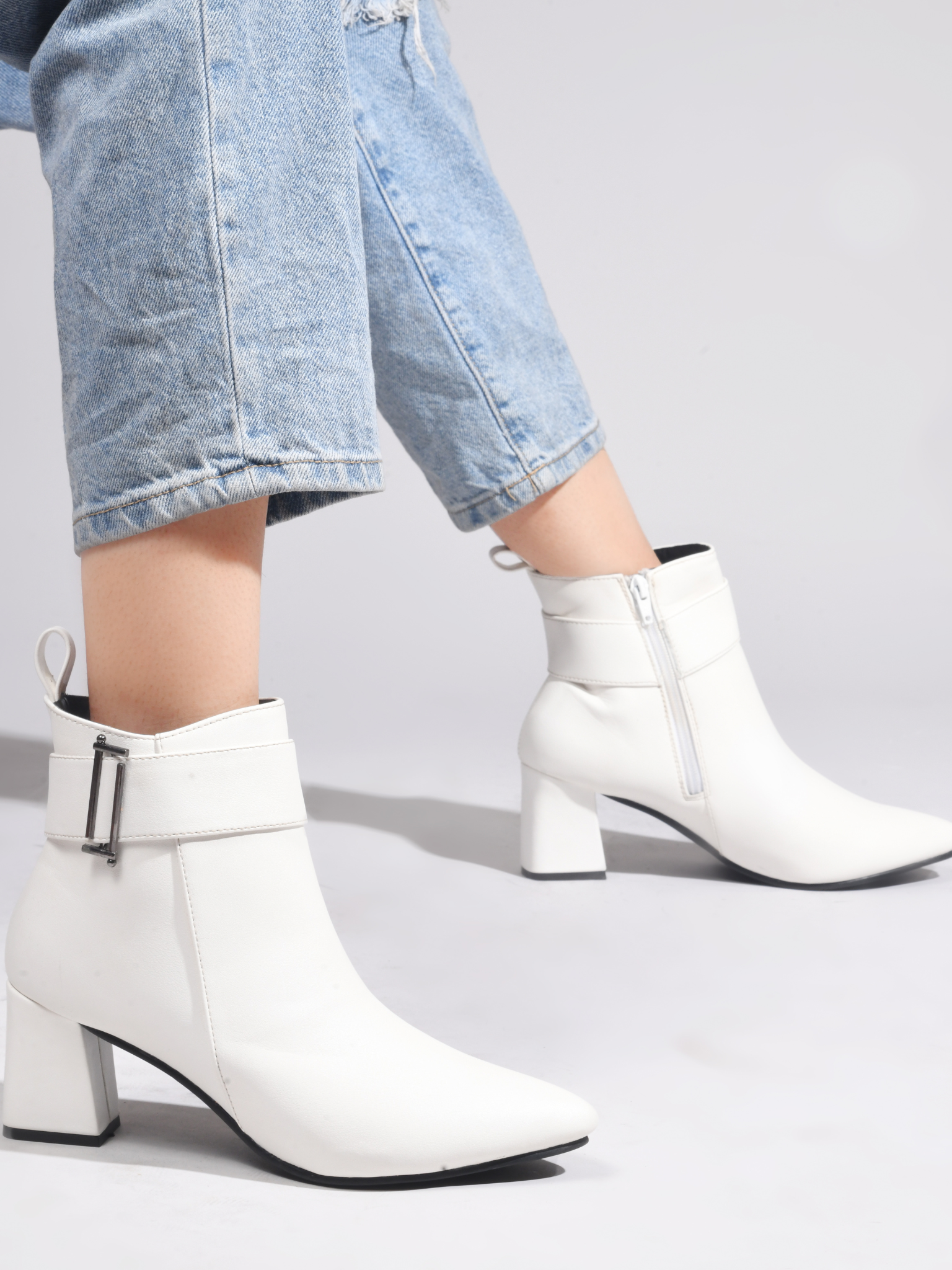 Women White Ankle Length heeled Boots