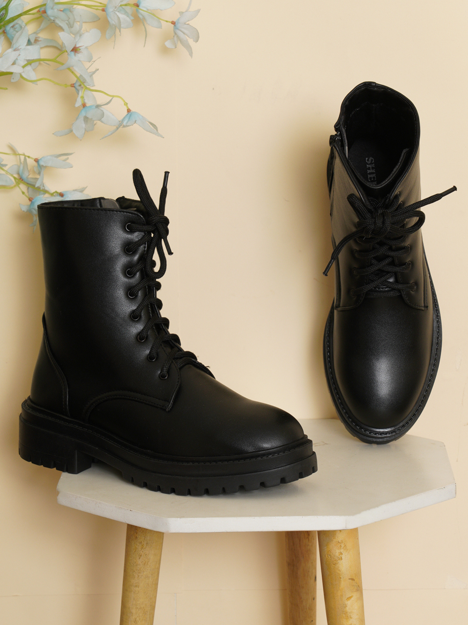 Women Block-Heeled Mid-Top Chelsea Boots