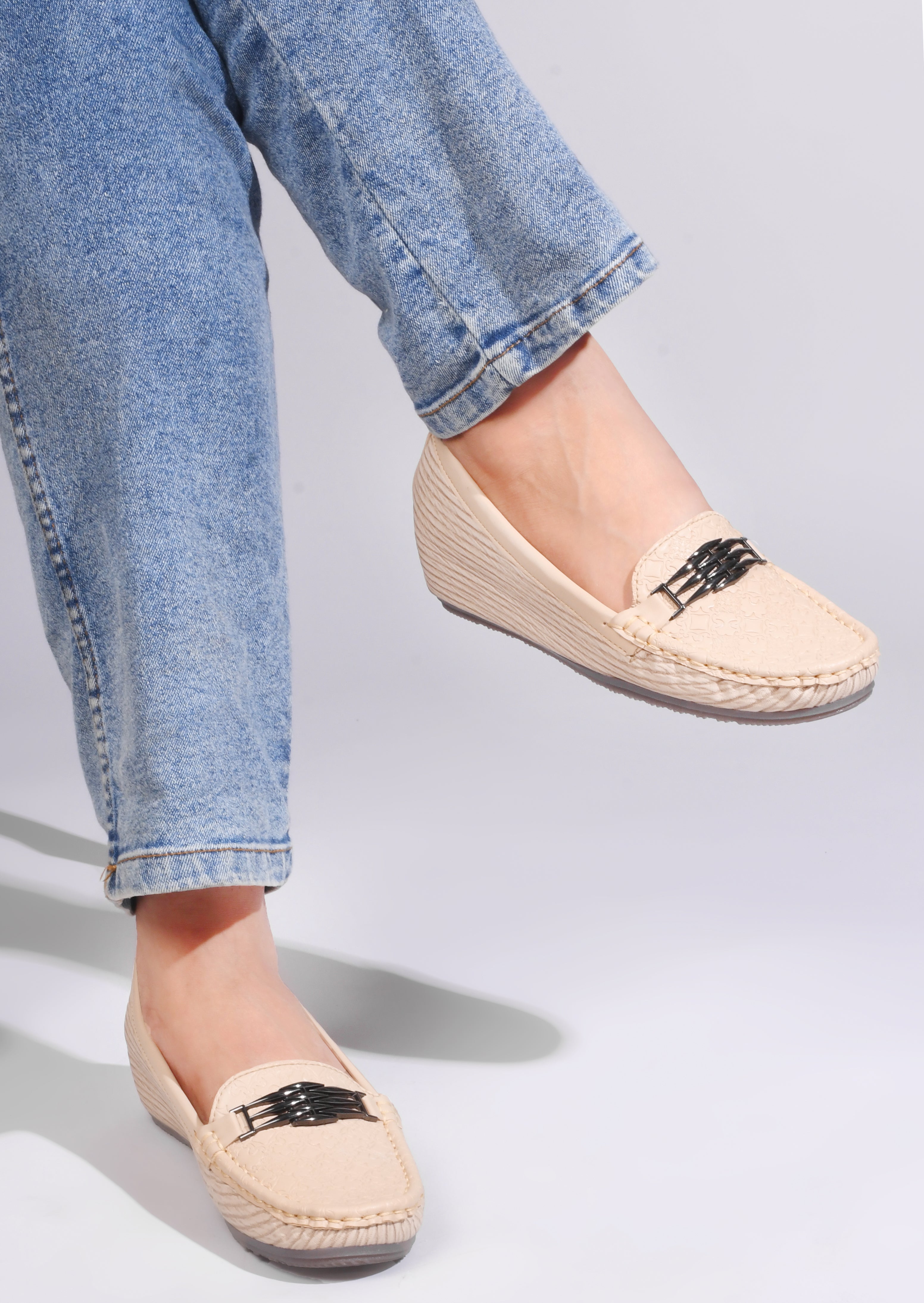 Women Woven Design Loafers