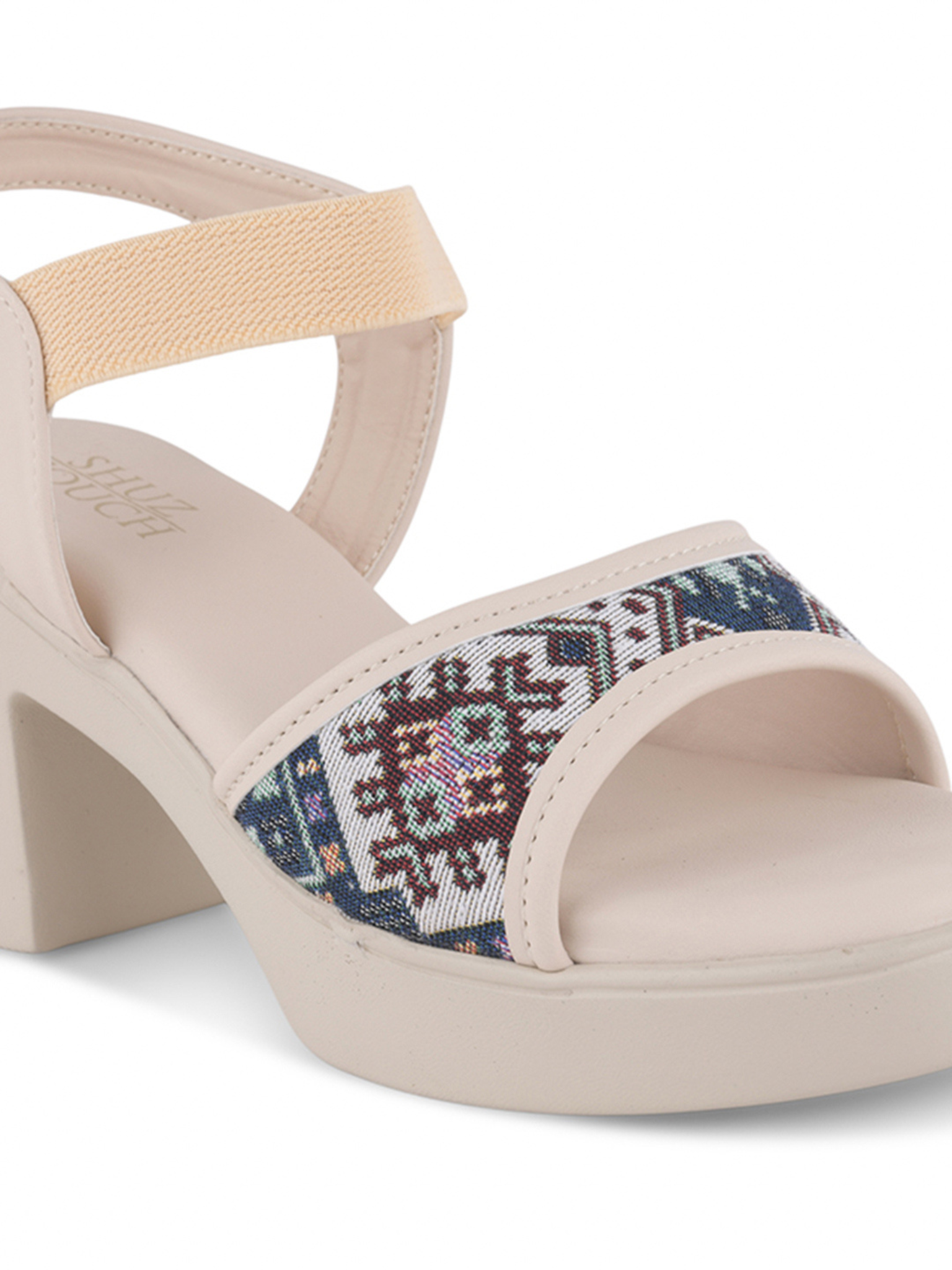 Women Shoe-Style Cream Sandals